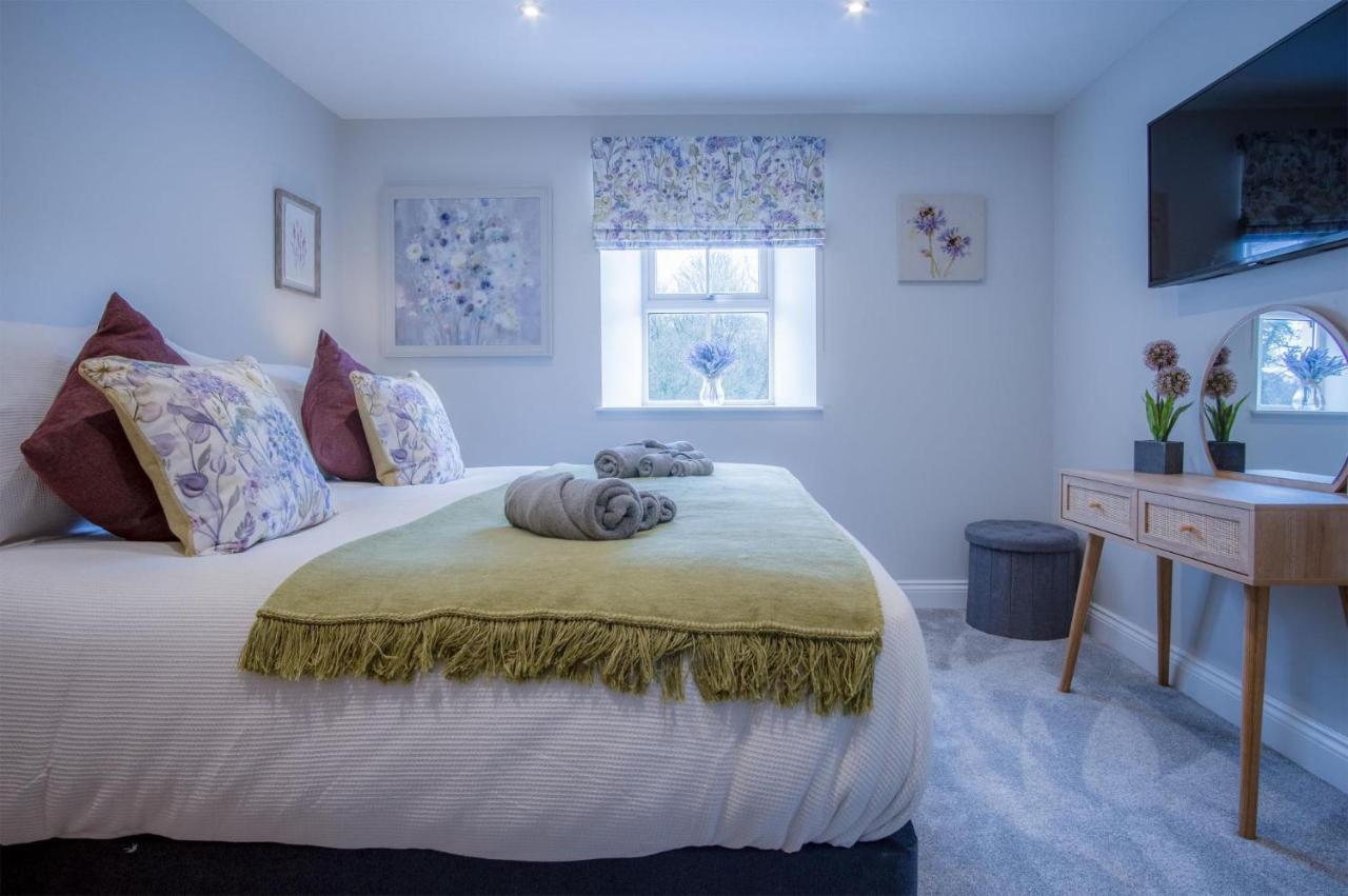 Kiln Park Farmhouse - 4 Bedroom Cottage - Нарбърт Екстериор снимка