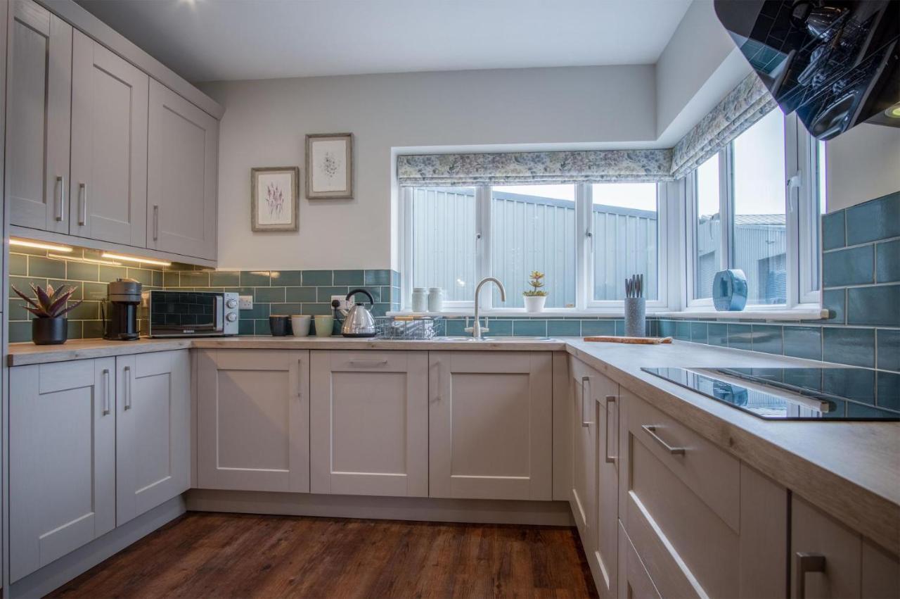 Kiln Park Farmhouse - 4 Bedroom Cottage - Нарбърт Екстериор снимка